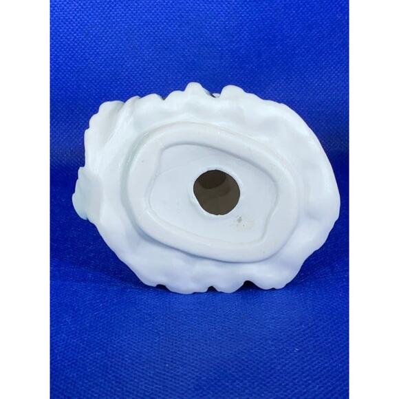 Vintage Porcelain Girl Figurine With Flowers On Apron - Picture 7 of 7